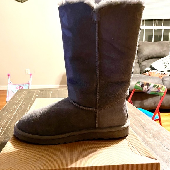 UGG Kids Triple Bailey Button - Picture 6 of 7